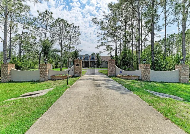 Photo 3 of Single family home for sale at 21616 67th Avenue E, Bradenton, FL 34211 | MLS# A4686301 | Listing updated on 2026-09-06