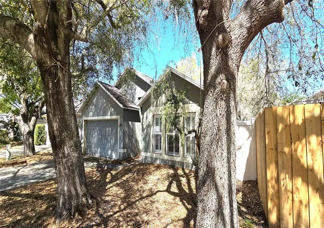 Photo 2 of Single family home for sale at 4716 Little Denise Ct, Valrico, FL 33594 | MLS# L4960268 | Listing updated on 2026-10-21