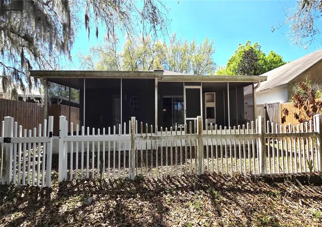 Photo 3 of Single family home for sale at 4716 Little Denise Ct, Valrico, FL 33594 | MLS# L4960268 | Listing updated on 2026-10-21