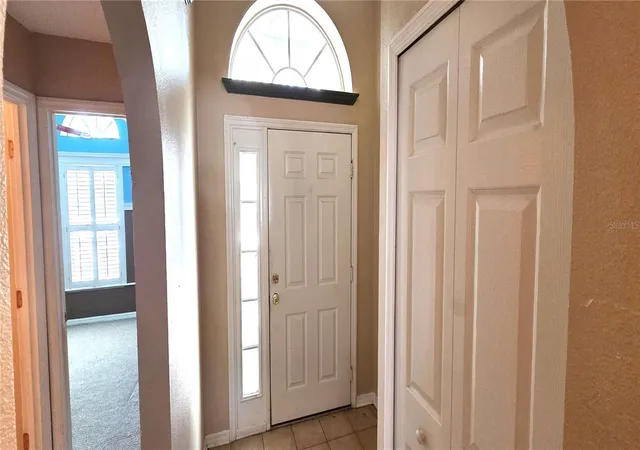 Photo 4 of Single family home for sale at 4716 Little Denise Ct, Valrico, FL 33594 | MLS# L4960268 | Listing updated on 2026-10-21