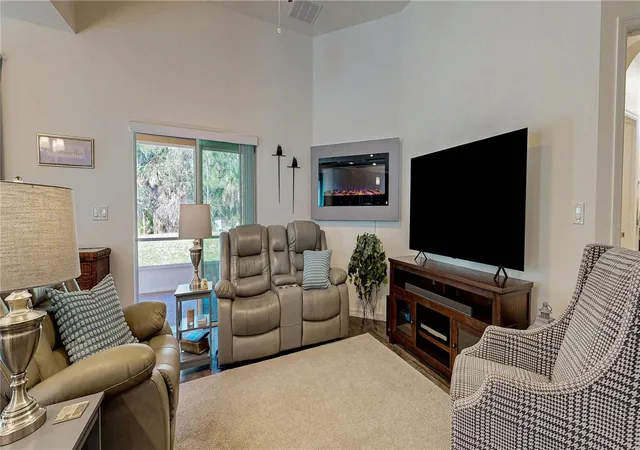 Photo 3 of Sale Pending at 133 Park Pl Cir, Palm Coast, FL 32164 | MLS# FC316937 | Listing updated on 2026-09-30