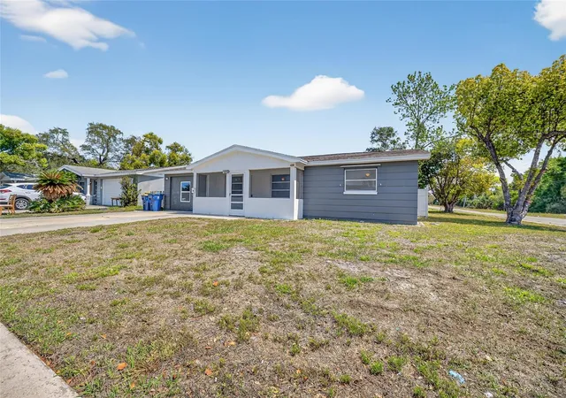 3rd image of 1012 Prescott Ln, Holiday, FL 34691 | MLS# TB8486952