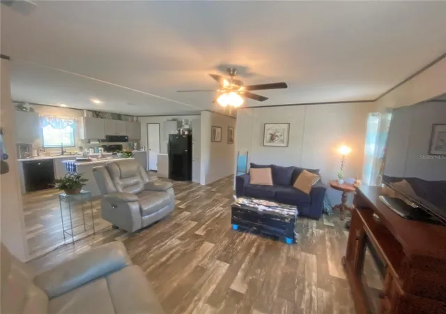 Photo 4 of Manufactured home for sale at 203 SW 5th Avenue, Palatka, FL 32177 | MLS# GC538504 | Listing updated on 2026-09-14