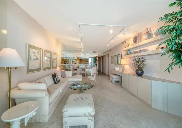 5th image of 988 Blvd Of The Arts #1411, Sarasota, FL 34236 | MLS# A4686323