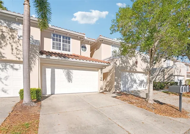 Photo 3 of Townhouse for sale at 300 Valencia Cir, St Petersburg, FL 33716 | MLS# TB8486971 | Listing updated on 2026-10-02