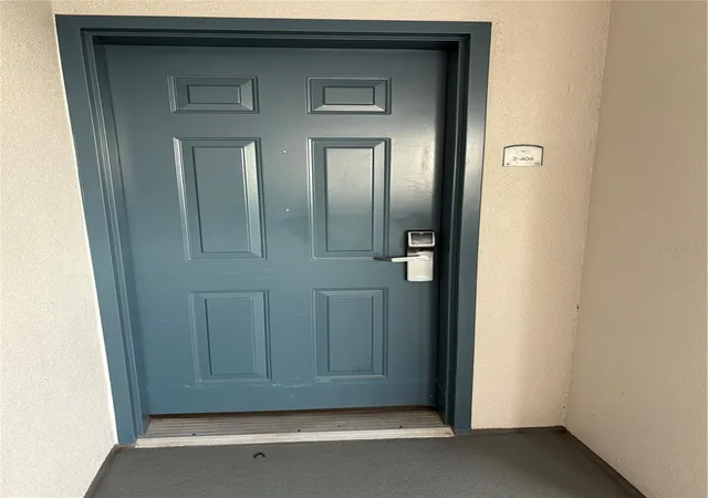 Photo 3 of Condo for sale at 13427 Blue Heron Beach Dr #406, Orlando, FL 32821 | MLS# G5109640 | Listing updated on 2026-09-15