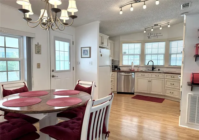 Photo 4 of Manufactured home for sale at 101 Saint George Ct, Apollo Beach, FL 33572 | MLS# TB8486995 | Listing updated on 2026-09-28