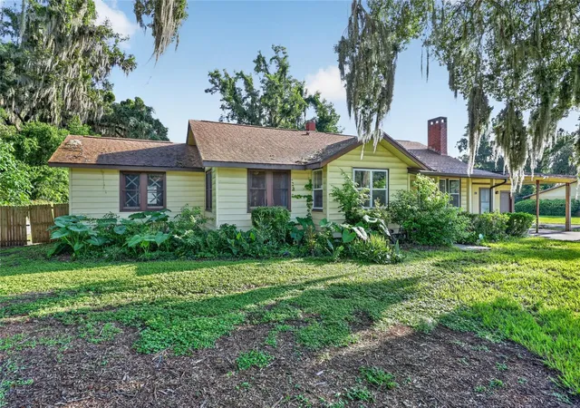 Photo 3 of Single family home for sale at 833 NE 28th Street, Ocala, FL 34470 | MLS# O6390984 | Listing updated on 2026-09-01