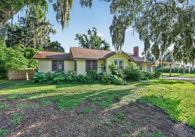 Photo 4 of Single family home for sale at 833 NE 28th Street, Ocala, FL 34470 | MLS# O6390984 | Listing updated on 2026-09-01