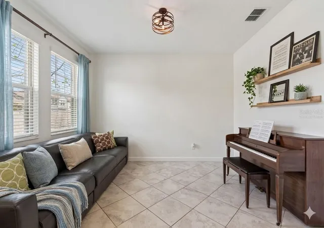 Photo 4 of Single family home for sale at 8960 Shadyside Ln, Land O Lakes, FL 34637 | MLS# TB8487011 | Listing updated on 2026-09-01