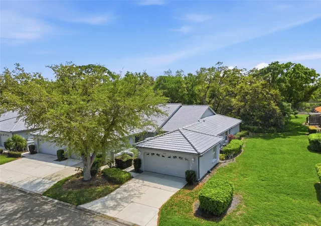 Photo 2 of Single family home for sale at 5721 Casa Del Sol Blvd #3223, Sarasota, FL 34233 | MLS# A4686344 | Listing updated on 2026-09-12