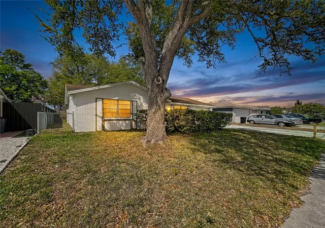 Photo 4 of Single family home for sale at 9741 Lamantin Dr, Port Richey, FL 34668 | MLS# W7883926 | Listing updated on 2026-04-25
