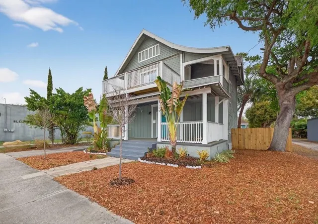 2nd image of 105 W Columbus Dr, Tampa, FL 33602 | MLS# TB8487057