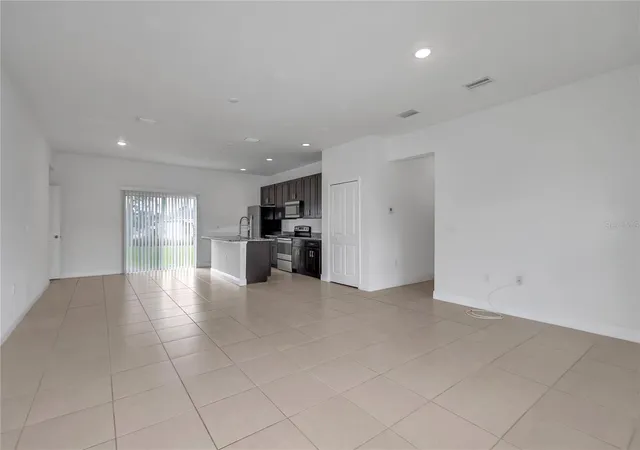Photo 3 of Single family home for sale at 3650 Sw 128th Place, Ocala, FL 34473 | MLS# S5145890 | Listing updated on 2026-10-20
