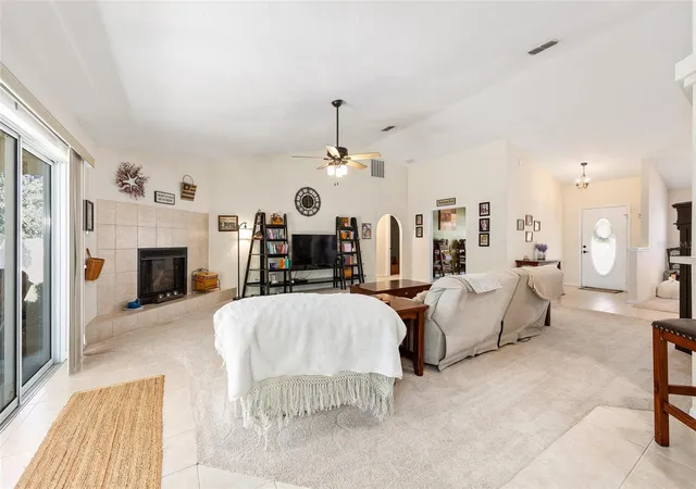5th image of 4515 Nw 6Th Cir, Ocala, FL 34475 | MLS# OM720922