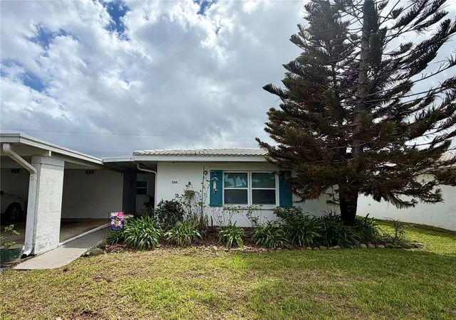 Photo 1 of Single family home for sale at 524 Cameo Dr, Lakeland, FL 33803 | MLS# L4960286 | Listing updated on 2026-09-12
