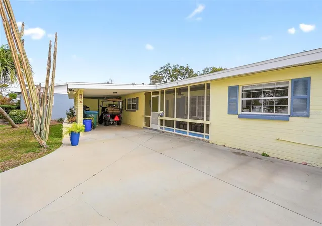 Homes for sale in Daytona Beach, FL | 1715 Areca Wy, Daytona Beach, FL 32117 | MLS# V4947931