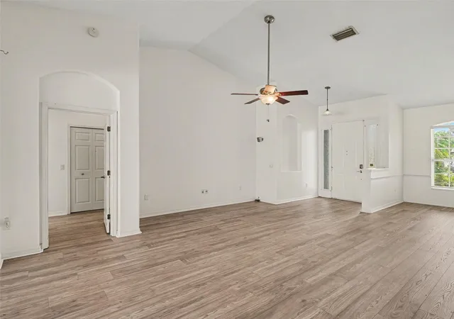 4th image of 535 Planters Manor Wy, Bradenton, FL 34212 | MLS# TB8487107