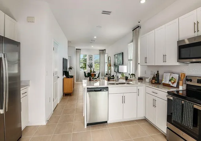 3rd image of 10629 Orbit Ter, Sarasota, FL 34241 | MLS# A4686382
