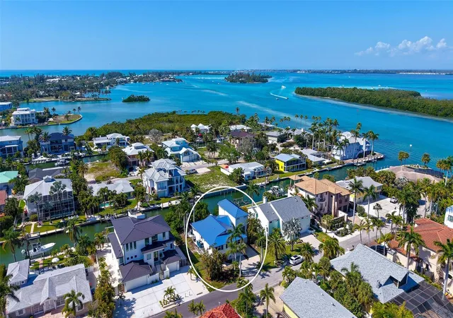 2nd image of 771 Marbury Ln, Longboat Key, FL 34228 | MLS# A4686401