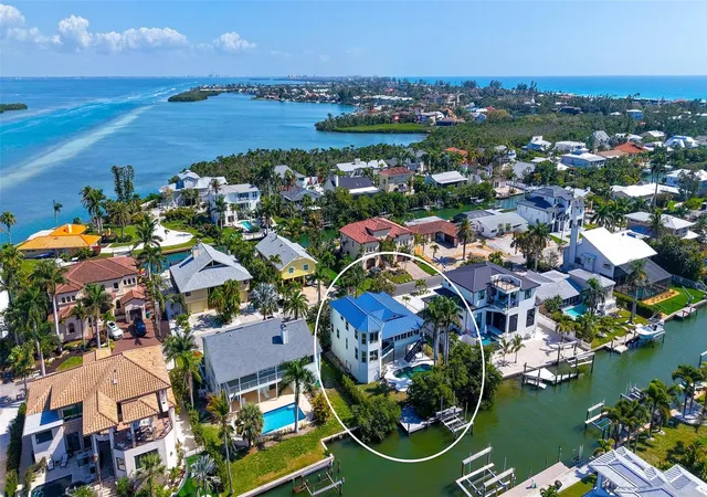 3rd image of 771 Marbury Ln, Longboat Key, FL 34228 | MLS# A4686401