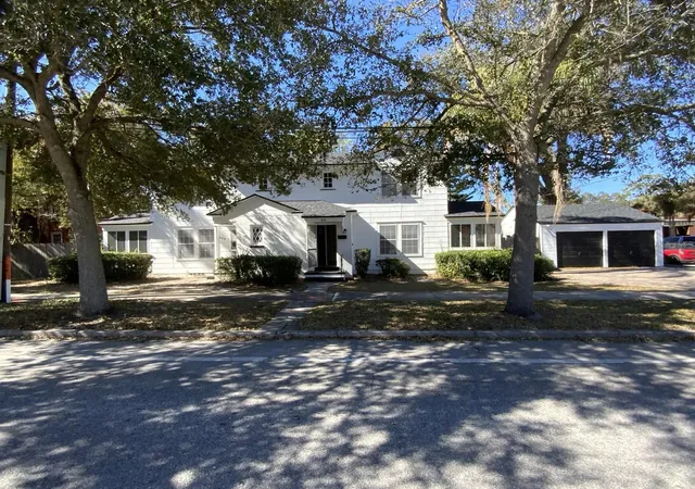 Photo 1 of Multi family home for sale at 608 Highland Ave, Orlando, FL 32801 | MLS# O6391116 | Listing updated on 2026-08-19