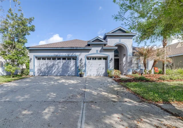 Photo 2 of Sale Pending at 16320 Bridgewalk Dr, Lithia, FL 33547 | MLS# TB8487179 | Listing updated on 2026-09-16