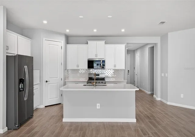Photo 3 of Single family home for sale at 9243 Aurelia Ave, Parrish, FL 34219 | MLS# TB8487185 | Listing updated on 2026-10-28