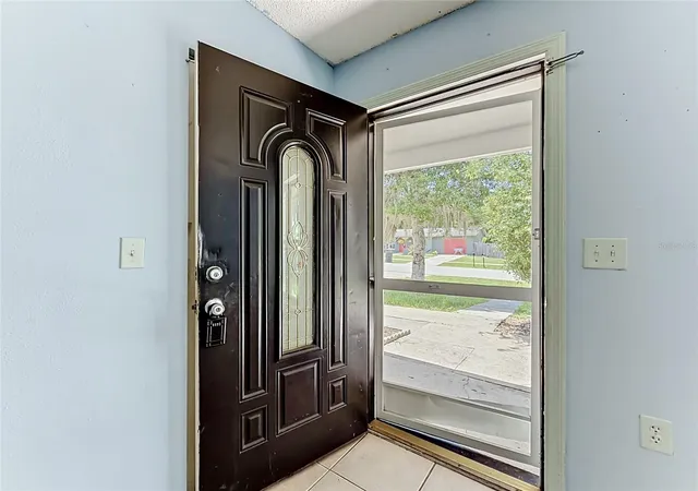 Photo 3 of Single family home for sale at 14479 Sw 43rd Court Rd, Ocala, FL 34473 | MLS# O6391165 | Listing updated on 2026-10-14