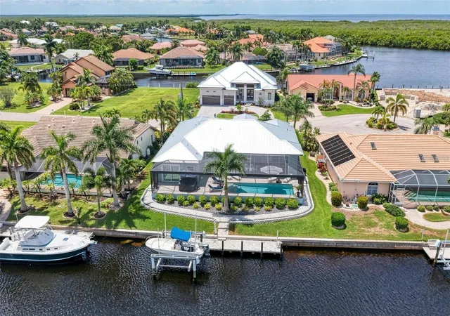Homes for sale in Punta Gorda, FL | 1430 Sea Gull Ct, Punta Gorda, FL 33950 | MLS# A4686436