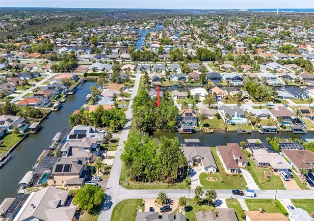 11th image of 2 Coconut Ct, Palm Coast, FL 32137 | MLS# FC316957