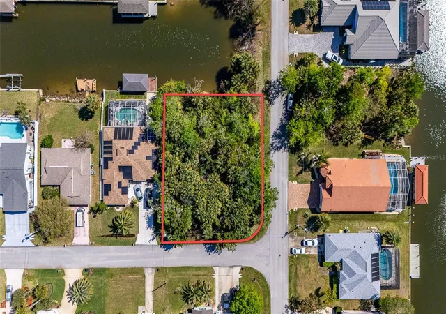 1st image of 2 Coconut Ct, Palm Coast, FL 32137 | MLS# FC316957