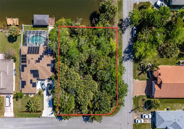 2nd image of 2 Coconut Ct, Palm Coast, FL 32137 | MLS# FC316957