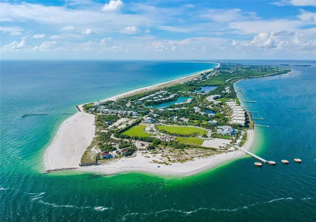 3rd image of 285 Rotonda Blvd W, Rotonda West, FL 33947 | MLS# C7523445