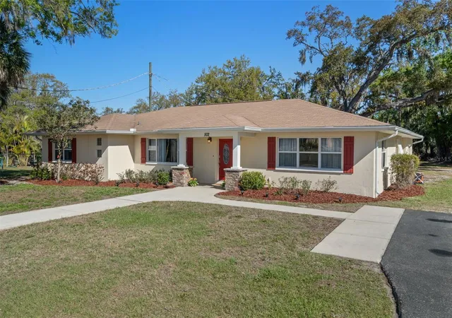 Homes for sale in Ruskin, FL | 502 3rd Ave Se, Ruskin, FL 33570 | MLS# W7883941