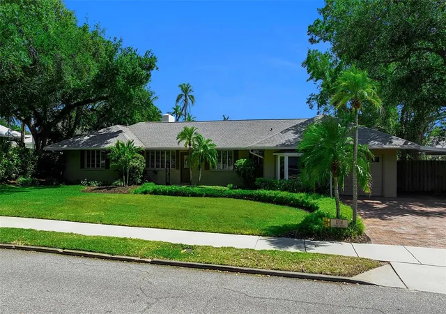 62nd image of 1714 South Dr, Sarasota, FL 34239 | MLS# A4686448