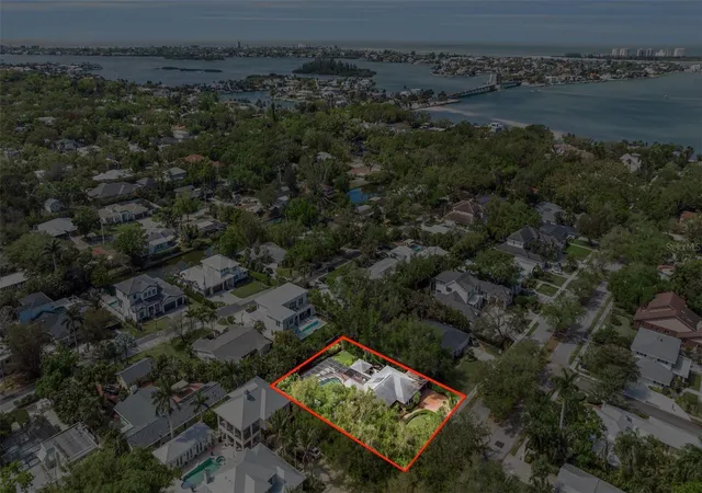 5th image of 1714 South Dr, Sarasota, FL 34239 | MLS# A4686448