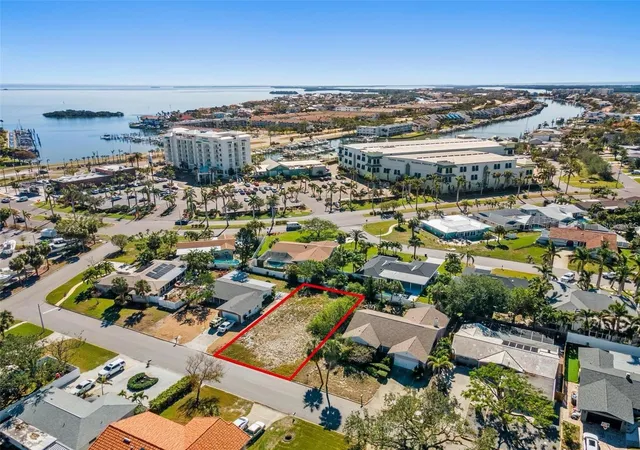 Homes for sale in Saint Petersburg, FL | 164 2Nd St W, Saint Petersburg, FL 33715 | MLS# TB8487264