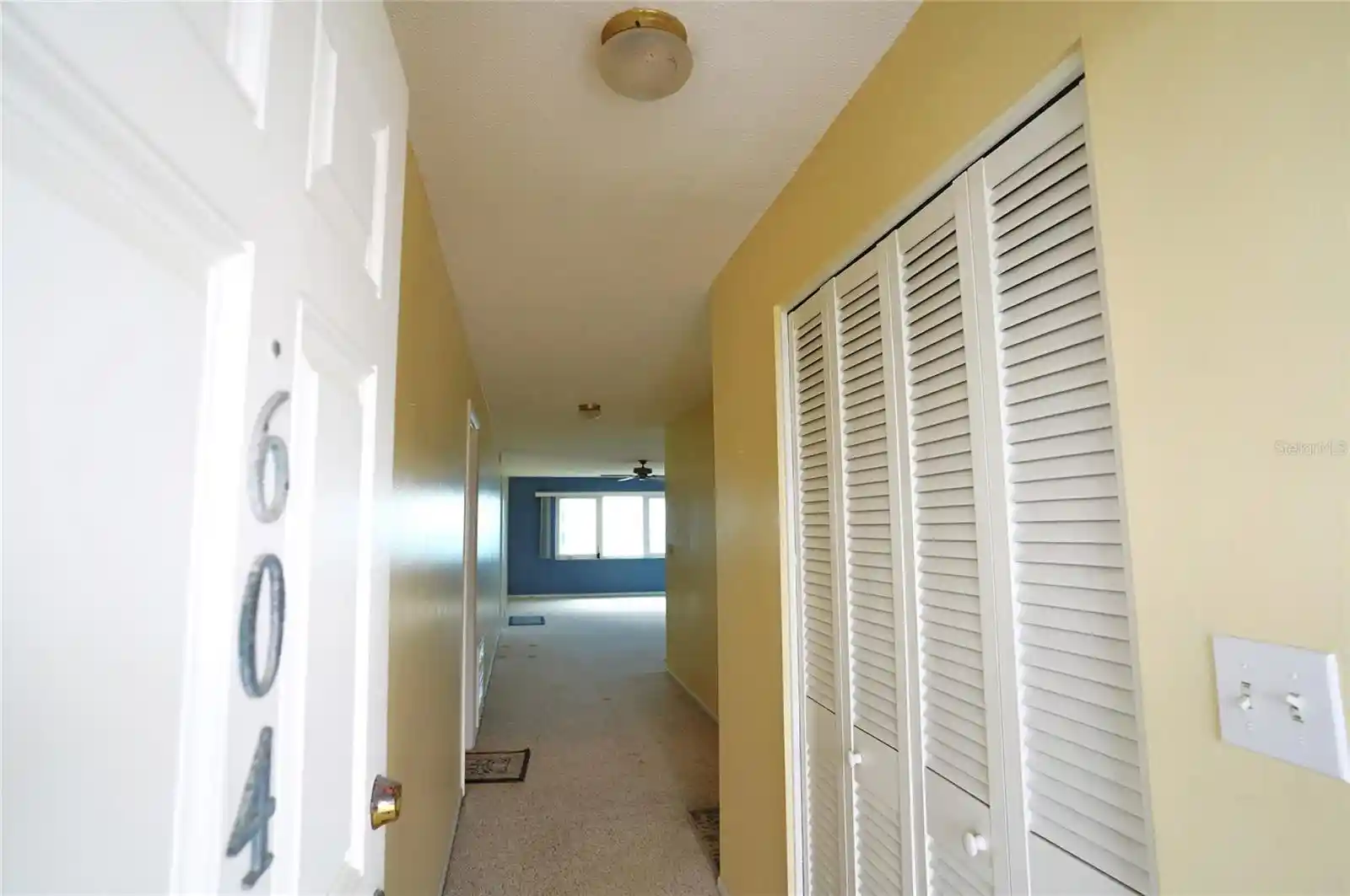 Listing Photo 2 - Condo for sale in 500 The Esplanade N located at 500 The Esplanade N, VENICE, FL 34285 - Unit #604