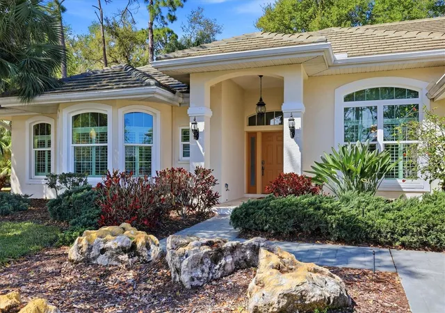 Photo 3 of Single family home for sale at 2067 Tocobaga Ln, Nokomis, FL 34275 | MLS# A4686480 | Listing updated on 2026-09-17