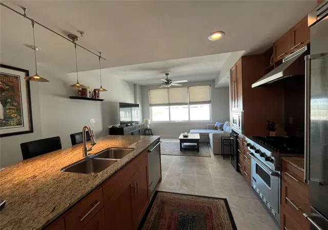 3rd image of 1120 E Kennedy Blvd #924, Tampa, FL 33602 | MLS# TB8487323
