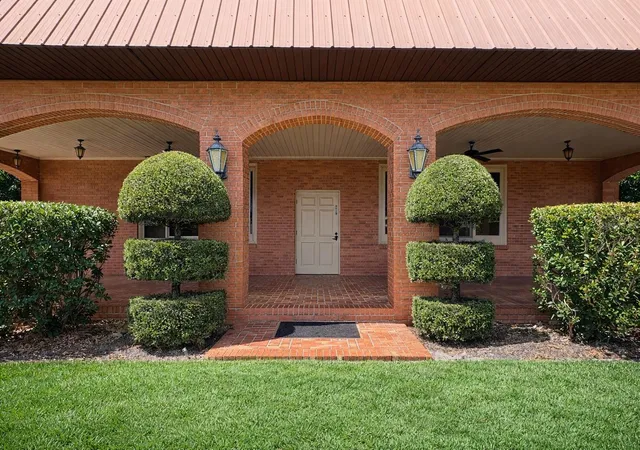 Photo 2 of Single family home for sale at 6 Palm Way, Haines City, FL 33844 | MLS# O6391258 | Listing updated on 2026-08-11