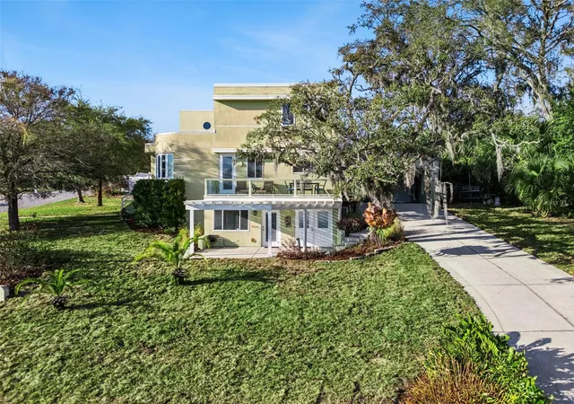 3rd image of 190 Crystal Lake Dr, Clermont, FL 34711 | MLS# G5109694