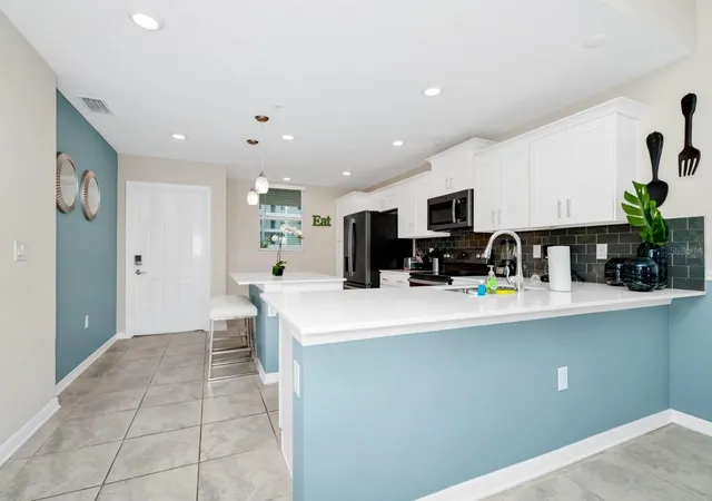 Photo 4 of Condo for sale at 3171 Paradox Cir #104, Kissimmee, FL 34746 | MLS# O6391280 | Listing updated on 2026-09-03
