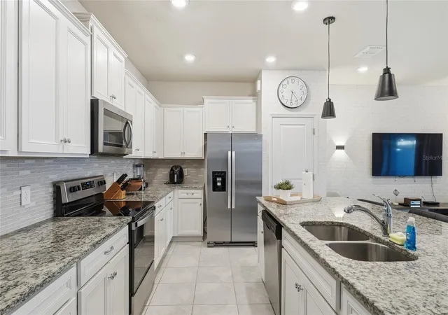 Photo 2 of Townhouse for sale at 236 Jetty Way, Davenport, FL 33897 | MLS# O6391286 | Listing updated on 2026-09-18