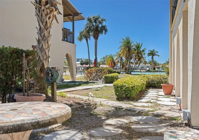3rd image of 505 Plaza Seville Ct #11, Treasure Island, FL 33706 | MLS# TB8487379