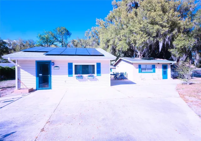 Homes for sale in Lake Panasoffkee, FL | 1198 Cr 464, Lake Panasoffkee, FL 33538 | MLS# TB8487387