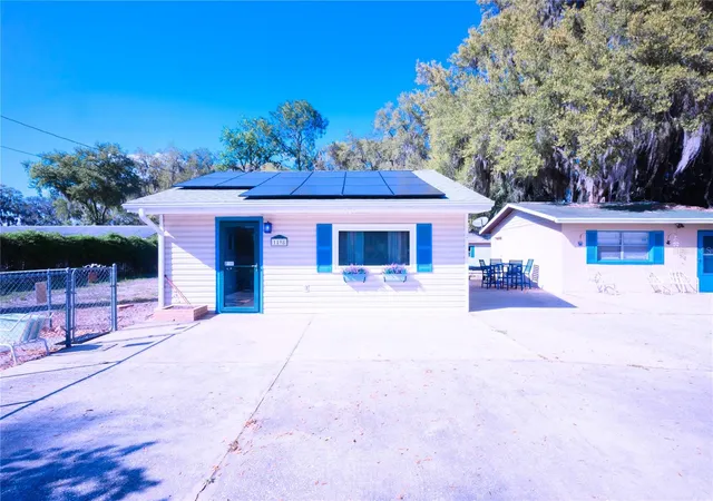 Homes for sale in Lake Panasoffkee, FL | 1198 Cr 464, Lake Panasoffkee, FL 33538 | MLS# TB8487387