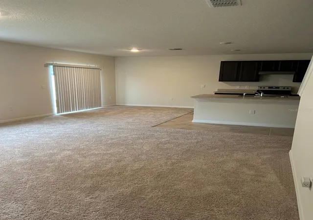 Photo 2 of Single family home for sale at 814 Sun Burst Rd, Winter Haven, FL 33880 | MLS# S5145959 | Listing updated on 2026-09-17