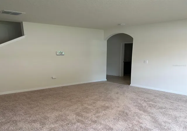 Photo 4 of Single family home for sale at 814 Sun Burst Rd, Winter Haven, FL 33880 | MLS# S5145959 | Listing updated on 2026-09-17